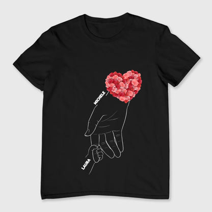 "Mockup de camiseta personalizada 'Minha Mãe, Meu Mundo', destacando o amor e a gratidão por mães.